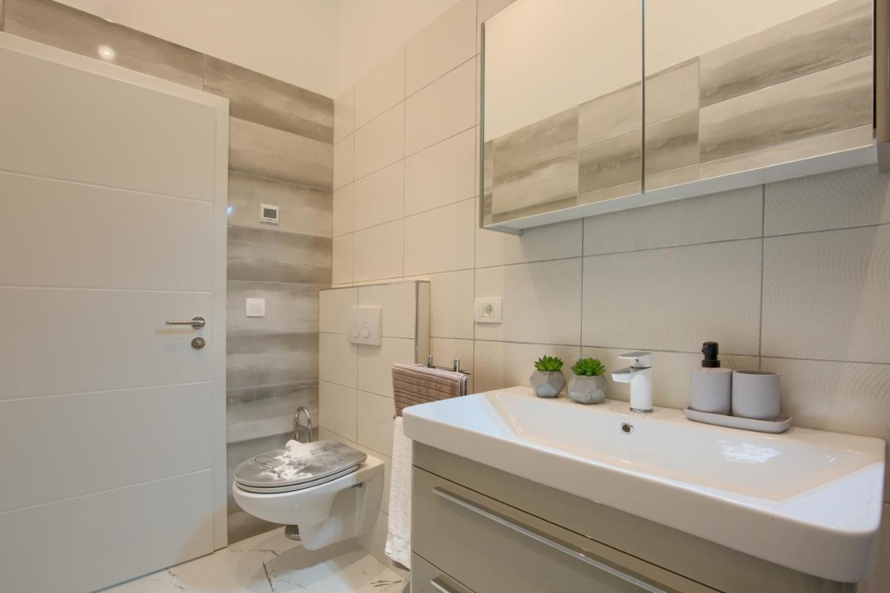 Pasko Properties Rental Pula Ngoại thất bức ảnh