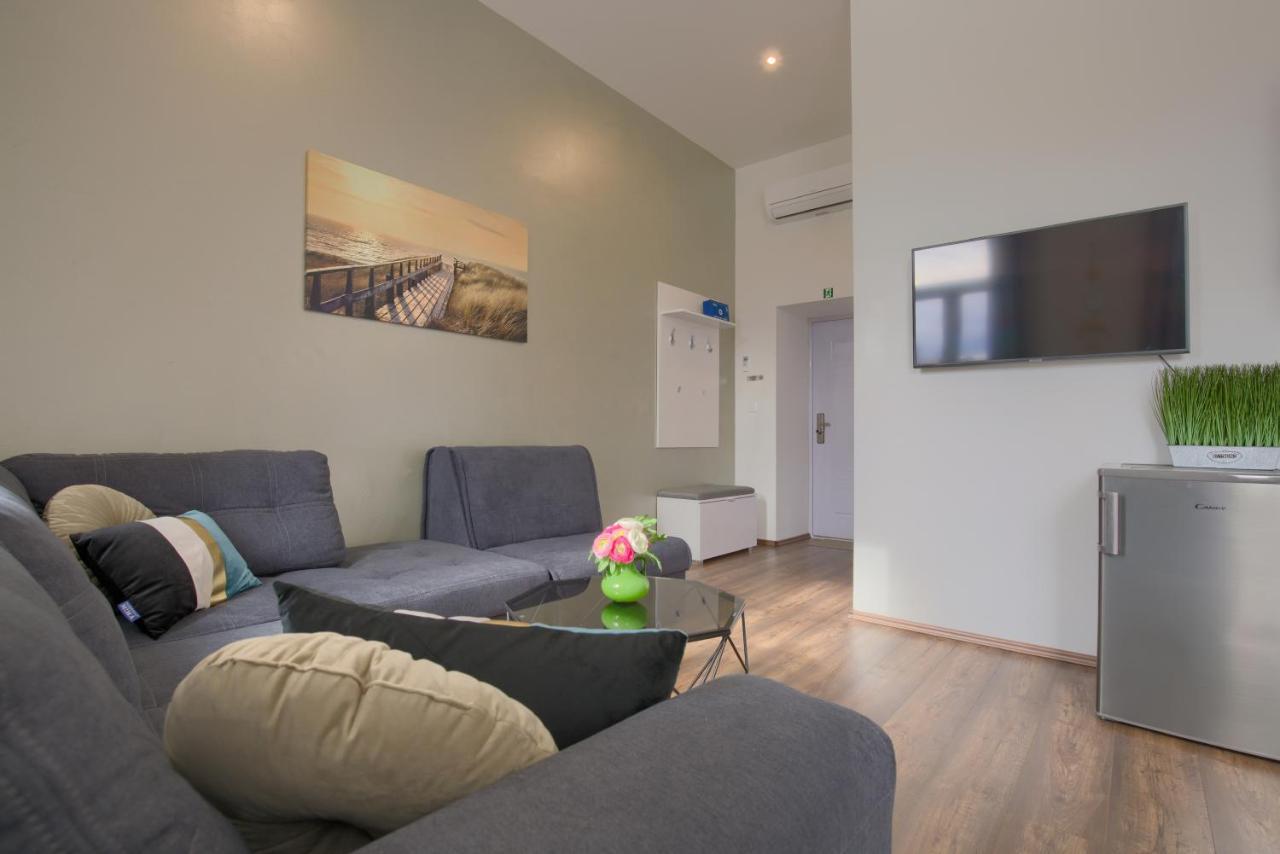 Pasko Properties Rental Pula Ngoại thất bức ảnh
